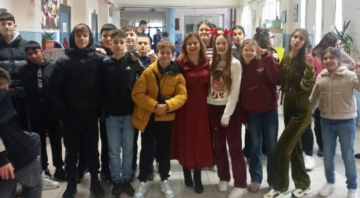 &Eta; &epsilon;&kappa;&pi;&alpha;&iota;&delta;&epsilon;&upsilon;&tau;&iota;&kappa;ή &kappa;&omicron;&iota;&nu;ό&tau;&eta;&tau;&alpha; &tau;&omicron;&upsilon; &Gamma;&upsilon;&mu;&nu;&alpha;&sigma;ί&omicron;&upsilon; &Tau;&rho;&iota;&kappa;ά&lambda;&omega;&nu; &epsilon;&upsilon;&chi;&alpha;&rho;&iota;&sigma;&tau;&epsilon;ί &tau;&alpha; &Sigma;&omicron;ύ&pi;&epsilon;&rho; &Mu;ά&rho;&kappa;&epsilon;&tau; &uml;&Sigma;&kappa;&lambda;&alpha;&beta;&epsilon;&nu;ί&tau;&eta;&sigmaf;&uml;