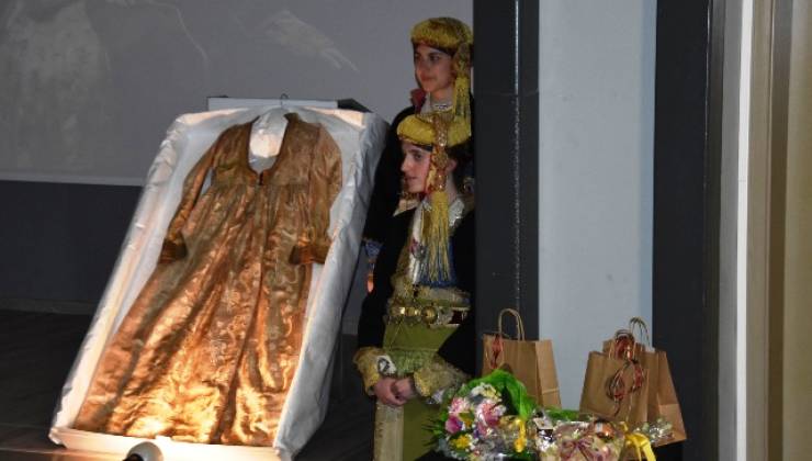 &Mu;&epsilon; &mu;&epsilon;&gamma;ά&lambda;&eta; &epsilon;&pi;&iota;&tau;&upsilon;&chi;ί&alpha; &pi;&rho;&alpha;&gamma;&mu;&alpha;&tau;&omicron;&pi;&omicron;&iota;ή&theta;&eta;&kappa;&epsilon; &eta; &epsilon;&kappa;&delta;ή&lambda;&omega;&sigma;&eta; &laquo;Ό&tau;&alpha;&nu; &tau;&alpha; &upsilon;&phi;ά&sigma;&mu;&alpha;&tau;&alpha; &alpha;&phi;&eta;&gamma;&omicron;ύ&nu;&tau;&alpha;&iota;&hellip;&raquo; &sigma;&tau;&eta; &Nu;ά&omicron;&upsilon;&sigma;&alpha;