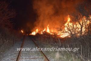 Ακινητοποιήθηκε τρένο λόγω φωτιάς στον Σιδηροδρομικό Σταθμό Αλεξάνδρειας