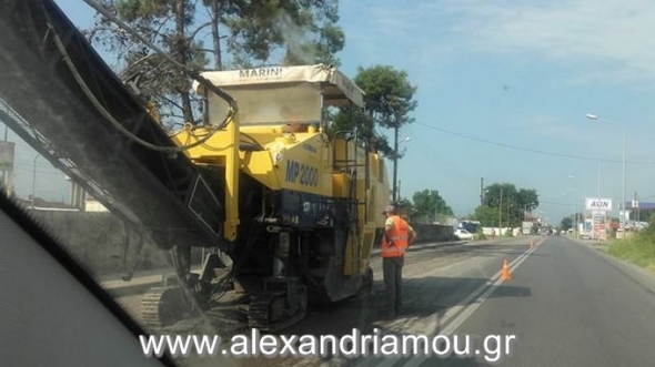 Εργασίες ασφαλτόστρωσης από το ύψος του Κέντρου Φιλοξενίας Προσφύγων(722) μέχρι το εργοστάσιο της Venus