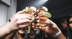 Νέα ψηφιακά εργαλεία για την προστασία ανηλίκων από καπνό και αλκοόλ – Πώς θα λειτουργεί το Μητρώο Ελέγχου