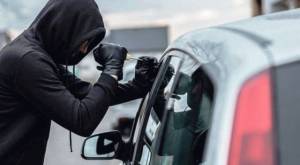 Συμμορία κλοπών «χτύπησε» σταθμευμένα οχήματα σε Ημαθία, Θεσσαλονίκη και Αττική