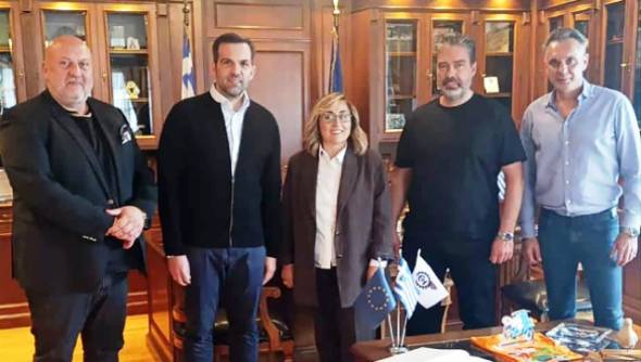 Η Στέλλα Αραμπατζή είχε συνάντηση με τη Διοίκηση του Επιμελητηρίου Ημαθίας για τη δημιουργία Ακαδημίας Επαγγελματικής Κατάρτισης