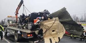 &Eta; &Tau;&rho;&alpha;&gamma;&iota;&kappa;ή &lambda;&epsilon;&pi;&tau;&omicron;&mu;έ&rho;&epsilon;&iota;&alpha; &kappa;&alpha;&iota; &eta; &kappa;&alpha;&tau;ά&sigma;&tau;&alpha;&sigma;&eta; &tau;&omega;&nu; &tau;&rho;&alpha;&upsilon;&mu;&alpha;&tau;&iota;ώ&nu; &alpha;&pi;ό &tau;&omicron; &pi;&omicron;&lambda;ύ&nu;&epsilon;&kappa;&rho;&omicron; &tau;&rho;&omicron;&chi;&alpha;ί&omicron; &sigma;&tau;&eta; &Rho;&omicron;&upsilon;&mu;&alpha;&nu;ί&alpha;