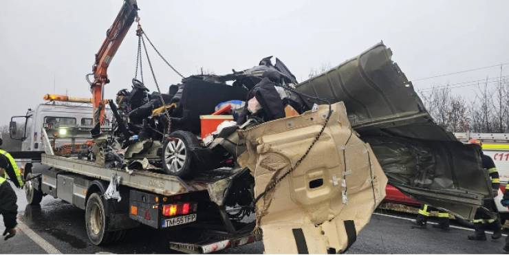 &Eta; &Tau;&rho;&alpha;&gamma;&iota;&kappa;ή &lambda;&epsilon;&pi;&tau;&omicron;&mu;έ&rho;&epsilon;&iota;&alpha; &kappa;&alpha;&iota; &eta; &kappa;&alpha;&tau;ά&sigma;&tau;&alpha;&sigma;&eta; &tau;&omega;&nu; &tau;&rho;&alpha;&upsilon;&mu;&alpha;&tau;&iota;ώ&nu; &alpha;&pi;ό &tau;&omicron; &pi;&omicron;&lambda;ύ&nu;&epsilon;&kappa;&rho;&omicron; &tau;&rho;&omicron;&chi;&alpha;ί&omicron; &sigma;&tau;&eta; &Rho;&omicron;&upsilon;&mu;&alpha;&nu;ί&alpha;