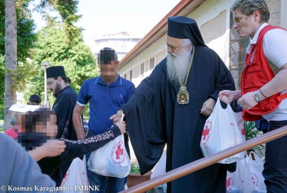 &Pi;&alpha;&sigma;&chi;&alpha;&lambda;&iota;&nu;ά &delta;έ&mu;&alpha;&tau;&alpha; &alpha;&gamma;ά&pi;&eta;&sigmaf; &mu;&omicron;ί&rho;&alpha;&sigma;&epsilon; &omicron; &Sigma;&epsilon;&beta;&alpha;&sigma;&mu;&iota;ώ&tau;&alpha;&tau;&omicron;&sigmaf; &Mu;&eta;&tau;&rho;&omicron;&pi;&omicron;&lambda;ί&tau;&eta;&sigmaf; &mu;&alpha;&sigmaf; &kappa;. &Pi;&alpha;&nu;&tau;&epsilon;&lambda;&epsilon;ή&mu;&omega;&nu;