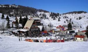 Χιονοδρομικά Κέντρα: Καταγγελίες για φωτογραφικούς όρους και υπερτιμολογήσεις στο πρόγραμμα επιδότησης