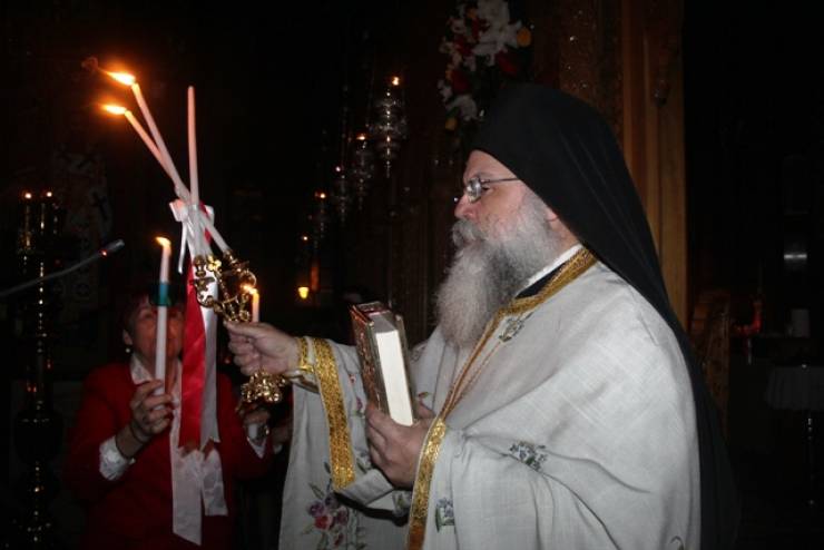 Λαμπροφόρος η Ανάσταση στην Παναγία Αλεξάνδρειας! (Φώτο - βίντεο)