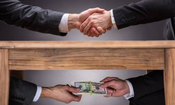 Αδιαφάνεια στις δημόσιες συμβάσεις εντοπίζει το Ελεγκτικό Συνέδριο