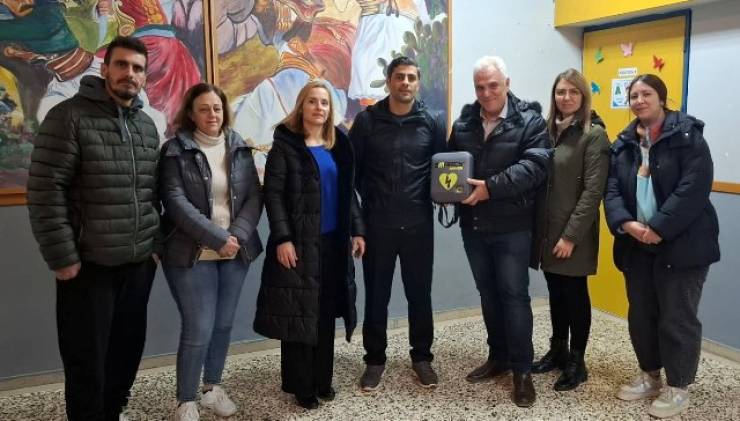 &Delta;&omega;&rho;&epsilon;ά &Alpha;&upsilon;&tau;ό&mu;&alpha;&tau;&omicron;&upsilon; &Epsilon;&xi;&omega;&tau;&epsilon;&rho;&iota;&kappa;&omicron;ύ &Alpha;&pi;&iota;&nu;&iota;&delta;&omega;&tau;ή  &sigma;&tau;&omicron; 2&omicron; &Delta;&eta;&mu;&omicron;&tau;&iota;&kappa;ό &Sigma;&chi;&omicron;&lambda;&epsilon;ί&omicron; &Mu;&epsilon;&lambda;ί&kappa;&eta;&sigmaf;