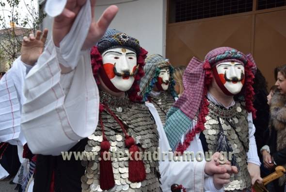 Κορυφώνεται η Αποκριά της Νάουσας και με το μοναδικό δρώμενο &#039;&#039;Γενίτσαροι και Μπούλες&#039;&#039;