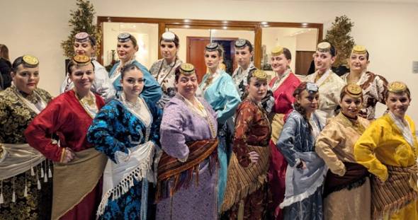 &Eta; Έ&nu;&omega;&sigma;&eta; &Pi;&omicron;&nu;&tau;ί&omega;&nu; &Alpha;&lambda;&epsilon;&xi;ά&nu;&delta;&rho;&epsilon;&iota;&alpha;&sigmaf; &epsilon;&upsilon;&chi;&alpha;&rho;&iota;&sigma;&tau;&epsilon;ί &theta;&epsilon;&rho;&mu;ά &gamma;&iota;&alpha; &tau;&eta;&nu; &epsilon;&pi;&iota;&tau;&upsilon;&chi;ί&alpha; &tau;&omicron;&upsilon; &epsilon;&tau;ή&sigma;&iota;&omicron;&upsilon; &chi;&omicron;&rho;&omicron;ύ &tau;&eta;&sigmaf;