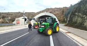 &Kappa;&upsilon;&kappa;&lambda;&omicron;&phi;&omicron;&rho;&iota;&alpha;&kappa;έ&sigmaf; &rho;&upsilon;&theta;&mu;ί&sigma;&epsilon;&iota;&sigmaf; &sigma;&tau;&eta;&nu; &epsilon;&theta;&nu;&iota;&kappa;ή &omicron;&delta;ό &Theta;&epsilon;&sigma;&sigma;&alpha;&lambda;&omicron;&nu;ί&kappa;&eta;&sigmaf; &ndash; &Alpha;&theta;&eta;&nu;ώ&nu; &sigma;&tau;&eta;&nu; &Pi;&iota;&epsilon;&rho;ί&alpha; &lambda;ό&gamma;&omega; &alpha;&gamma;&rho;&omicron;&tau;&iota;&kappa;ώ&nu; &kappa;&iota;&nu;&eta;&tau;&omicron;&pi;&omicron;&iota;ή&sigma;&epsilon;&omega;&nu;