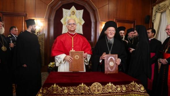 Κοινή διακήρυξη Πατριάρχη Βαρθολομαίου και Πάπα Λέοντα ΙΔ&#039; για ενότητα των Χριστιανών και κοινό Πάσχα