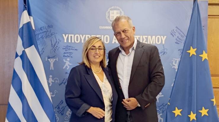 Συνάντηση της Βουλευτή Στέλλας Αραμπατζή με τον Υφυπουργό Αθλητισμού Ιωάννη Βρούτση για την ενίσχυση των αθλητικών υποδομών στην Ημαθία