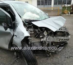 Τροχαίο δυστύχημα στην ΠΕΟ Αλεξάνδρειας-Βέροιας-Νεκρή η 40χρονη οδηγός