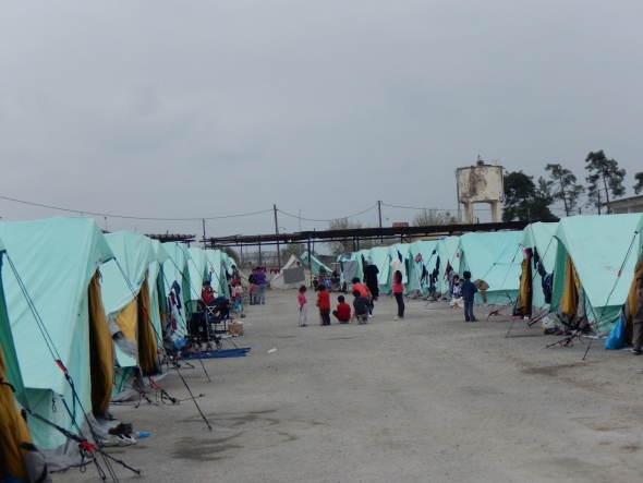 Εκληση για εθελοντές για δημιουργική απασχόληση και απαραίτητα είδη για τους πρόσφυγες στο 722 στην Αλεξάνδρεια