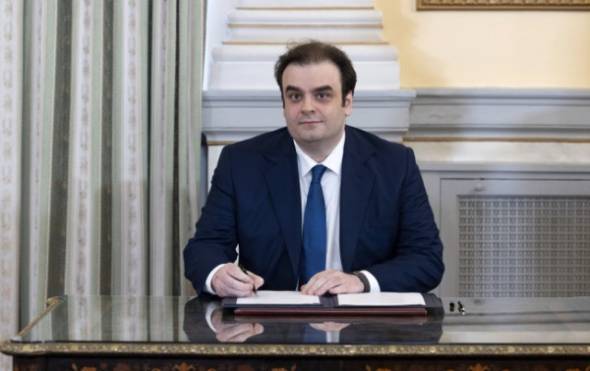 Έγκληση – μήνυση του ΥΠΕΘΟΟ και του Υπουργού Κ. Πιερρακάκη για διαδικτυακή παραπλανητική διαφήμιση