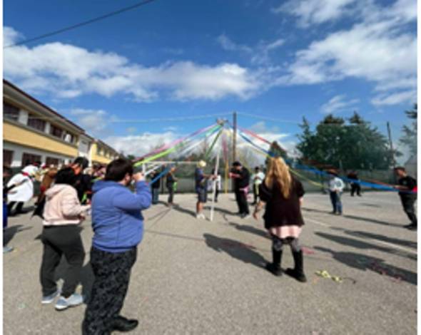 &Tau;&omicron; &Epsilon;&Epsilon;&Epsilon;&Kappa; &Alpha;&lambda;&epsilon;&xi;ά&nu;&delta;&rho;&epsilon;&iota;&alpha;&sigmaf; &epsilon;&upsilon;&chi;&alpha;&rho;&iota;&sigma;&tau;&epsilon;ί &theta;&epsilon;&rho;&mu;ά &gamma;&iota;&alpha; &tau;&eta;&nu; &pi;&alpha;&rho;&omicron;&chi;ή &phi;&alpha;&gamma;&eta;&tau;ώ&nu; &pi;&rho;&omicron;&sigmaf; &tau;&omicron;&upsilon;&sigmaf; &mu;&alpha;&theta;&eta;&tau;έ&sigmaf; &tau;&omicron;&upsilon; &sigma;&chi;&omicron;&lambda;&epsilon;ί&omicron;&upsilon; &tau;&eta;&nu; &eta;&mu;έ&rho;&alpha; &tau;&eta;&sigmaf; &Tau;&sigma;&iota;&kappa;&nu;&omicron;&pi;έ&mu;&pi;&tau;&eta;&sigmaf;