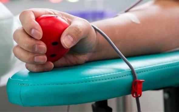 &Epsilon;&theta;&epsilon;&lambda;&omicron;&nu;&tau;&iota;&kappa;ή &Alpha;&iota;&mu;&omicron;&delta;&omicron;&sigma;ί&alpha; &alpha;&pi;ό &tau;&eta;&nu; &Tau;&omicron;&pi;&iota;&kappa;ή &Kappa;&omicron;&iota;&nu;ό&tau;&eta;&tau;&alpha; &Nu;&eta;&sigma;ί&omicron;&upsilon;