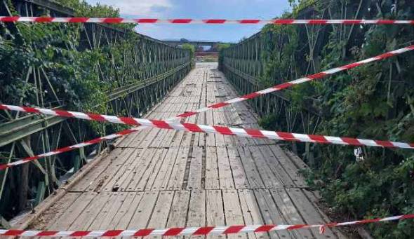 &Kappa;&lambda;&epsilon;&iota;&sigma;&tau;ή &eta; &gamma;έ&phi;&upsilon;&rho;&alpha; &sigma;&tau;&omicron;&nu; &pi;&alpha;&rho;ά&delta;&rho;&omicron;&mu;&omicron; &mu;&epsilon;&tau;&alpha;&xi;ύ &Mu;&alpha;&lambda;&gamma;ά&rho;&omega;&nu; &kappa;&alpha;&iota; &Kappa;&lambda;&epsilon;&iota;&delta;ί&omicron;&upsilon; &sigma;&tau;&omicron; ύ&psi;&omicron;&sigmaf; &tau;&omicron;&upsilon; &Lambda;&omicron;&upsilon;&delta;ί&alpha; - &Alpha;&upsilon;&tau;&omicron;&psi;ί&alpha; &gamma;&iota;&alpha; &tau;&eta; &sigma;&tau;&alpha;&tau;&iota;&kappa;ό&tau;&eta;&tau;ά &tau;&eta;&sigmaf; &alpha;ύ&rho;&iota;&omicron;