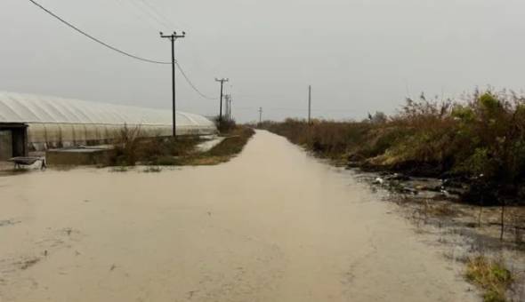 &Kappa;&lambda;&epsilon;&iota;&sigma;&tau;ή &eta; &Delta;&eta;&mu;&omicron;&tau;&iota;&kappa;ή &omicron;&delta;ό&sigmaf; &alpha;&pi;ό &Alpha;&lambda;&epsilon;&xi;ά&nu;&delta;&rho;&epsilon;&iota;&alpha; έ&omega;&sigmaf; &kappa;&alpha;&iota; &tau;&eta; &Delta;/&Kappa; &Lambda;&omicron;&upsilon;&tau;&rho;&omicron;ύ &lambda;ό&gamma;&omega; &upsilon;&psi;&eta;&lambda;ή&sigmaf; &sigma;&tau;ά&theta;&mu;&eta;&sigmaf; &upsilon;&delta;ά&tau;&omega;&nu;