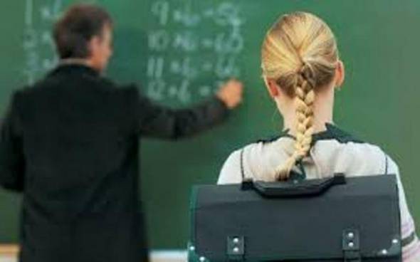 &Sigma;ύ&lambda;&lambda;&omicron;&gamma;&omicron;&sigmaf; &Epsilon;&kappa;&pi;/&kappa;ώ&nu; &Eta;&mu;&alpha;&theta;ί&alpha;&sigmaf;: &Psi;ή&phi;&iota;&sigma;&mu;&alpha; &epsilon;&nu;ά&nu;&tau;&iota;&alpha; &sigma;&tau;&omicron;&upsilon;&sigmaf; &pi;&lambda;&epsilon;&iota;&sigma;&tau;&eta;&rho;&iota;&alpha;&sigma;&mu;&omicron;ύ&sigmaf;, &sigma;&tau;&iota;&sigmaf; &delta;&iota;ώ&xi;&epsilon;&iota;&sigmaf; &kappa;&alpha;&iota; &tau;&eta;&nu; &pi;&omicron;&iota;&nu;&iota;&kappa;&omicron;&pi;&omicron;ί&eta;&sigma;&eta; &tau;&omega;&nu; &alpha;&gamma;ώ&nu;&omega;&nu;