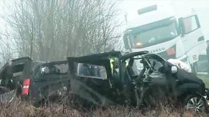 &Alpha;&iota;&sigma;&iota;ό&delta;&omicron;&xi;&alpha; &nu;έ&alpha; &gamma;&iota;&alpha; &tau;&omicron;&upsilon;&sigmaf; 3 &tau;&rho;&alpha;&upsilon;&mu;&alpha;&tau;ί&epsilon;&sigmaf; &tau;&omicron;&upsilon; &pi;&omicron;&lambda;ύ&nu;&epsilon;&kappa;&rho;&omicron;&upsilon; &delta;&upsilon;&sigma;&tau;&upsilon;&chi;ή&mu;&alpha;&tau;&omicron;&sigmaf; - &Nu;&omicron;&sigma;&eta;&lambda;&epsilon;ύ&omicron;&nu;&tau;&alpha;&iota; &sigma;&epsilon; &sigma;&tau;&alpha;&theta;&epsilon;&rho;ή &kappa;&alpha;&tau;ά&sigma;&tau;&alpha;&sigma;&eta;