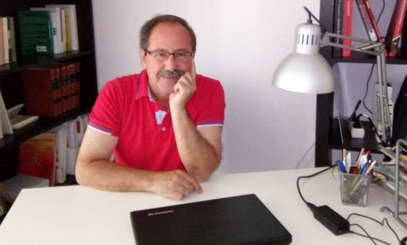 &Omicron; &pi;&rho;ό&epsilon;&delta;&rho;&omicron;&sigmaf; &tau;&eta;&sigmaf; &Tau;.&Kappa;. &Kappa;&lambda;&epsilon;&iota;&delta;ί&omicron;&upsilon; &kappa;. &Tau;&sigma;&omicron;&lambda;ά&kappa;&eta;&sigmaf; &theta;&alpha; &sigma;&upsilon;&nu;&tau;&omicron;&nu;ί&sigma;&epsilon;&iota; &tau;&eta;&nu; &epsilon;&sigma;&pi;&epsilon;&rho;ί&delta;&alpha; &tau;&eta;&sigmaf; Έ&nu;&omega;&sigma;&eta;&sigmaf; &Epsilon;&lambda;&lambda;ή&nu;&omega;&nu; &Beta;&iota;&beta;&lambda;&iota;&omicron;&theta;&eta;&kappa;&omicron;&nu;ό&mu;&omega;&nu; &Beta;. &Epsilon;&lambda;&lambda;ά&delta;&omicron;&sigmaf; &sigma;ή&mu;&epsilon;&rho;&alpha; &sigma;&tau;&omicron; &Alpha;&Pi;&Theta;