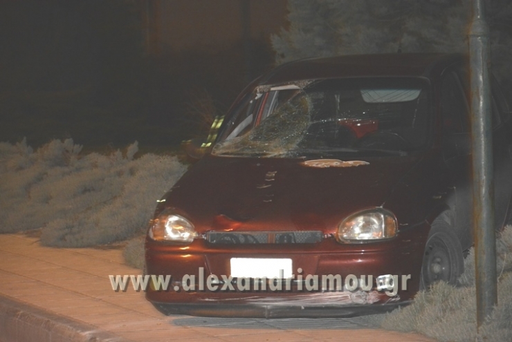 Τροχαίο ατύχημα στην Αλεξάνδρεια - Ι.Χ. αυτοκίνητο παρέσυρε νεαρό κορίτσι