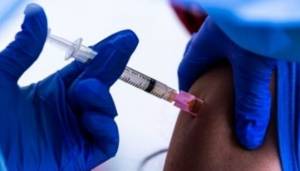 Εμβόλια: Άνοιξε η πλατφόρμα για ηλικίες από 55 έως 59 και για όλους τους εκπαιδευτικούς