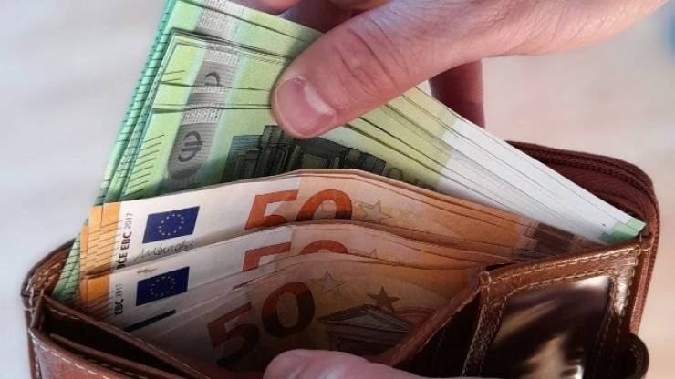 Τέλος τα χαρτονομίσματα του ευρώ που έχουμε στις τσέπες - Πότε έρχονται τα καινούργια