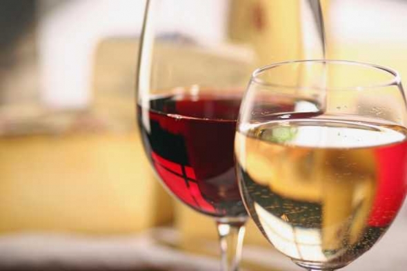 Σύσκεψη στο Δήμο Νάουας για την επιβολή φόρου στο κρασί