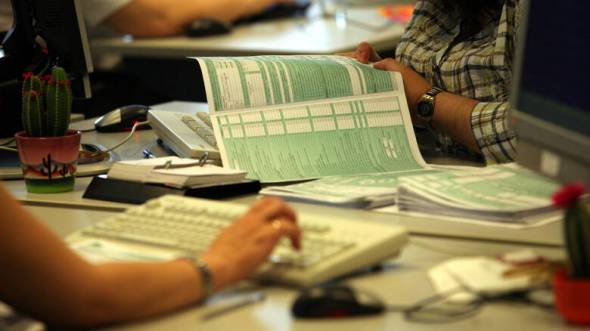 20 &epsilon;&rho;&omega;&tau;ή&sigma;&epsilon;&iota;&sigmaf; &kappa;&alpha;&iota; &alpha;&pi;&alpha;&nu;&tau;ή&sigma;&epsilon;&iota;&sigmaf; &gamma;&iota;&alpha; &tau;&iota;&sigmaf; &pi;&alpha;&gamma;ί&delta;&epsilon;&sigmaf; &tau;&eta;&sigmaf; &phi;&omicron;&rho;&omicron;&lambda;&omicron;&gamma;&iota;&kappa;ή&sigmaf; &delta;ή&lambda;&omega;&sigma;&eta;&sigmaf;