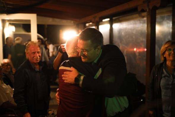 &Epsilon;&pi;ί&sigma;&kappa;&epsilon;&psi;&eta; &tau;&omicron;&upsilon; &epsilon;&pi;&iota;&kappa;&epsilon;&phi;&alpha;&lambda;ή&sigmaf; &tau;&eta;&sigmaf; "&Alpha;&lambda;&lambda;&eta;&lambda;&epsilon;&gamma;&gamma;ύ&eta;&sigmaf;" &Alpha;&pi;ό&sigma;&tau;&omicron;&lambda;&omicron;&upsilon; &Tau;&zeta;&iota;&tau;&zeta;&iota;&kappa;ώ&sigma;&tau;&alpha; &sigma;&tau;&eta;&nu; &Alpha;&lambda;&epsilon;&xi;ά&nu;&delta;&rho;&epsilon;&iota;&alpha; &kappa;&alpha;&iota; &tau;&eta; &Mu;&epsilon;&lambda;ί&kappa;&eta; &Eta;&mu;&alpha;&theta;ί&alpha;&sigmaf;