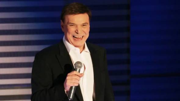 &Pi;έ&theta;&alpha;&nu;&epsilon; &omicron; &sigma;ό&omicron;&upsilon;&mu;&alpha;&nu; &Gamma;&iota;ώ&rho;&gamma;&omicron;&sigmaf; &Mu;&alpha;&rho;ί&nu;&omicron;&sigmaf;