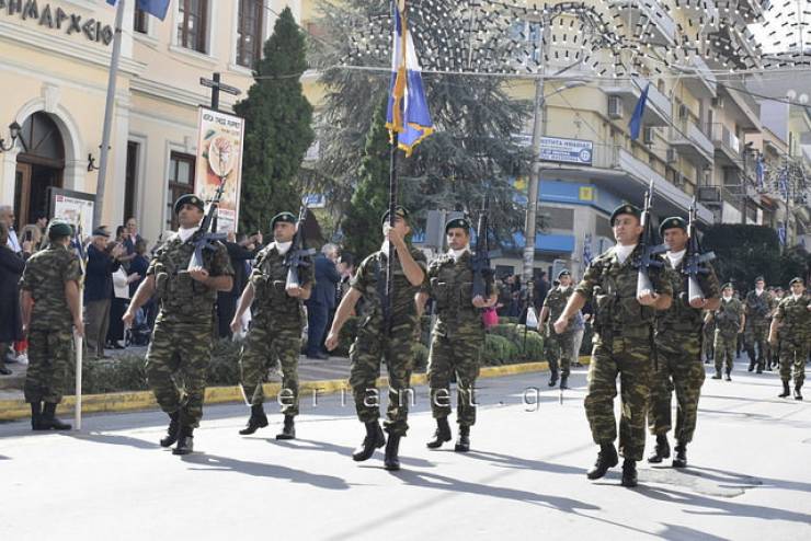 Βέροια: Με λαμπρότητα γιορτάστηκαν τα Ελευθέρια της πόλης (φωτό)