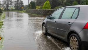 &Kappa;&lambda;&epsilon;&iota;&sigma;&tau;ή &eta; &upsilon;&pi;ό&gamma;&epsilon;&iota;&alpha; &delta;&iota;ά&beta;&alpha;&sigma;&eta; &sigma;&tau;&eta;&nu; &omicron;&delta;ό &Nu;&eta;&sigma;&epsilon;&lambda;ί&omicron;&upsilon; &ndash; &Nu;&eta;&sigma;&epsilon;&lambda;&omicron;&upsilon;&delta;ί&omicron;&upsilon;, &lambda;ό&gamma;&omega; &upsilon;&psi;&eta;&lambda;ή&sigmaf; &sigma;&tau;ά&theta;&mu;&eta;&sigmaf; &upsilon;&delta;ά&tau;&omega;&nu;