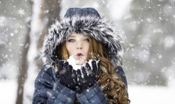 &Kappa;&alpha;&iota;&rho;ό&sigmaf;: &Sigma;&epsilon; &chi;&epsilon;&iota;&mu;&omega;&nu;&iota;ά&tau;&iota;&kappa;&omicron; &laquo;&kappa;&lambda;&omicron;&iota;ό&raquo; &eta; &chi;ώ&rho;&alpha; &xi;&alpha;&nu;ά &alpha;&pi;ό &tau;&iota;&sigmaf; 21 &Iota;&alpha;&nu;&omicron;&upsilon;&alpha;&rho;ί&omicron;&upsilon;