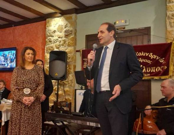 O &Sigma;ύ&lambda;&lambda;&omicron;&gamma;&omicron;&sigmaf; &Kappa;&omicron;&lambda;&iota;&nu;&delta;&rho;&iota;&nu;ώ&nu; &Alpha;&lambda;&epsilon;&xi;ά&nu;&delta;&rho;&epsilon;&iota;&alpha;&sigmaf; &uml;&Omicron; &Pi;&alpha;&upsilon;&sigma;ί&lambda;&upsilon;&pi;&omicron;&sigmaf;&uml; έ&kappa;&omicron;&psi;&epsilon; &tau;&eta;&nu; &kappa;&alpha;&theta;&iota;&epsilon;&rho;&omega;&mu;έ&nu;&eta; &Beta;&alpha;&sigma;&iota;&lambda;ό&pi;&iota;&tau;&alpha; &sigma;&tau;&omicron;&nu; &Kappa;&omicron;&lambda;&iota;&nu;&delta;&rho;ό!