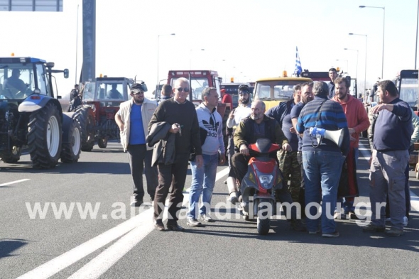 Έκλεισε επ΄αορίστου η Εγνατία οδός στον κόμβο Νησελίου