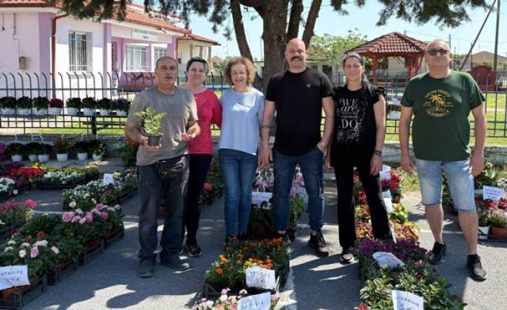 Ανθοέκθεση στο Νησί: Μια λουλουδένια πινελιά για τα Μπαλκόνια και τις Αυλές σας
