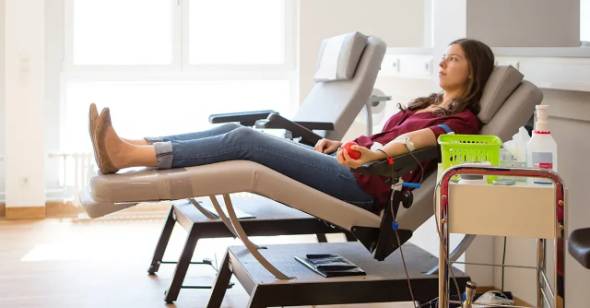 &Epsilon;&theta;&epsilon;&lambda;&omicron;&nu;&tau;&iota;&kappa;ή &Alpha;&iota;&mu;&omicron;&delta;&omicron;&sigma;ί&alpha; &sigma;&tau;&omicron; &Delta;ή&mu;&omicron; &Alpha;&lambda;&epsilon;&xi;ά&nu;&delta;&rho;&epsilon;&iota;&alpha;&sigmaf; &tau;&eta;&nu; &Tau;&epsilon;&tau;ά&rho;&tau;&eta; 18 &Phi;&epsilon;&beta;&rho;&omicron;&upsilon;&alpha;&rho;ί&omicron;&upsilon; 2026