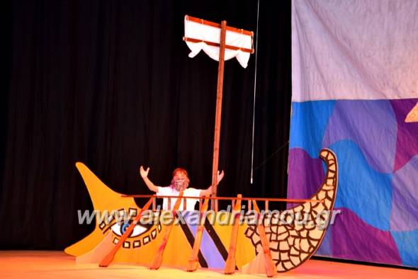 Ά&phi;&theta;&omicron;&nu;&omicron; &gamma;έ&lambda;&iota;&omicron; &sigma;&tau;&eta;&nu; &pi;&alpha;&rho;ά&sigma;&tau;&alpha;&sigma;&eta; &tau;&omicron;&upsilon; 7&omicron;&upsilon; &delta;&eta;&mu;&omicron;&tau;&iota;&kappa;&omicron;ύ &sigma;&chi;&omicron;&lambda;&epsilon;ί&omicron;&upsilon; &Alpha;&lambda;&epsilon;&xi;ά&nu;&delta;&rho;&epsilon;&iota;&alpha;&sigmaf; &sigma;&tau;&omicron; &Sigma;&upsilon;&nu;&epsilon;&delta;&rho;&iota;&alpha;&kappa;ό &Kappa;έ&nu;&tau;&rho;&omicron; (&phi;ώ&tau;&omicron;)