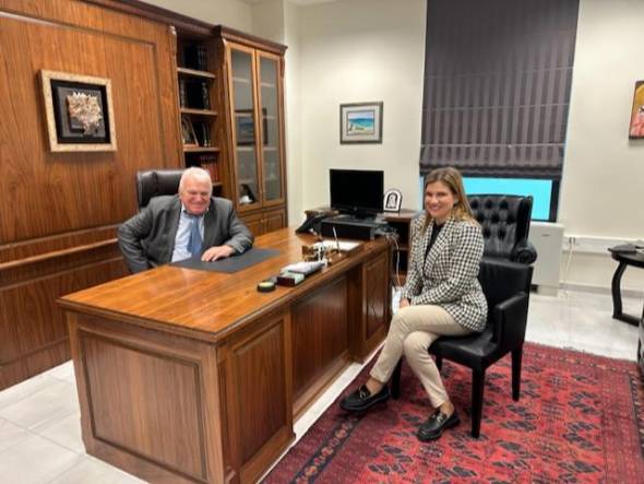 Συνάντηση με τον πρόεδρο του Δικηγορικού Συλλόγου Βέροιας είχε η υποψήφια βουλευτής Ημαθίας Φανή Γιωτάκη
