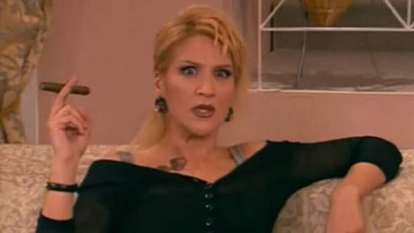 &Kappa;&alpha;ί&tau;&eta; &Kappa;&omega;&nu;&sigma;&tau;&alpha;&nu;&tau;ί&nu;&omicron;&upsilon;: &Eta; &laquo;&Sigma;&omega;&sigma;ώ &Pi;&alpha;&pi;&alpha;&delta;ή&mu;&alpha;&raquo; &delta;&epsilon;&nu; &mu;έ&nu;&epsilon;&iota; &pi;&iota;&alpha; &epsilon;&delta;ώ &ndash; &Alpha;&tau;ά&kappa;&epsilon;&sigmaf; &kappa;&alpha;&iota; &tau;&alpha; &beta;ί&nu;&tau;&epsilon;&omicron; &alpha;&pi;ό &tau;&alpha; &laquo;&Epsilon;&gamma;&kappa;&lambda;ή&mu;&alpha;&tau;&alpha;&raquo; &pi;&omicron;&upsilon; έ&gamma;&rho;&alpha;&psi;&alpha;&nu; &iota;&sigma;&tau;&omicron;&rho;ί&alpha;