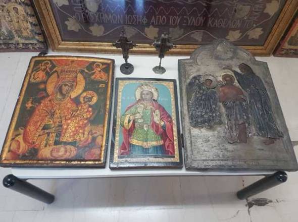 Bρέθηκαν στο σπίτι του εκκλησιαστικές εικόνες βυζαντινής και μεταβυζαντινής περιόδου και συνελήφθη