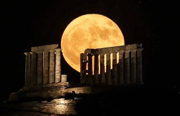 &Tau;&eta;&nu; &Tau;&epsilon;&tau;ά&rho;&tau;&eta; 18 &Sigma;&epsilon;&pi;&tau;&epsilon;&mu;&beta;ί&omicron;&upsilon; &eta; &Upsilon;&pi;&epsilon;&rho;&pi;&alpha;&nu;&sigma;έ&lambda;&eta;&nu;&omicron;&sigmaf; &tau;&omicron;&upsilon; &laquo;&kappa;&alpha;&lambda;&alpha;&mu;&pi;&omicron;&kappa;&iota;&omicron;ύ&raquo;!