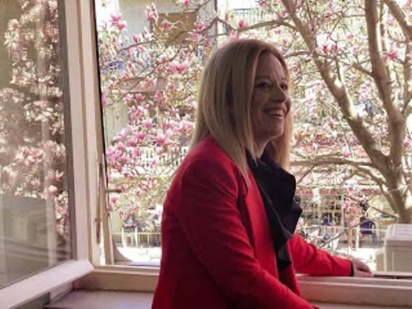 Nί&kappa;&eta; &Kappa;&alpha;&rho;&alpha;&tau;&zeta;&iota;&omicron;ύ&lambda;&alpha;:&Chi;&alpha;ί&rho;&omicron;&mu;&alpha;&iota; &gamma;&iota;&alpha; &tau;&eta; &nu;ί&kappa;&eta; &tau;&eta;&sigmaf; &pi;&alpha;&rho;ά&tau;&alpha;&xi;&eta;&sigmaf;
