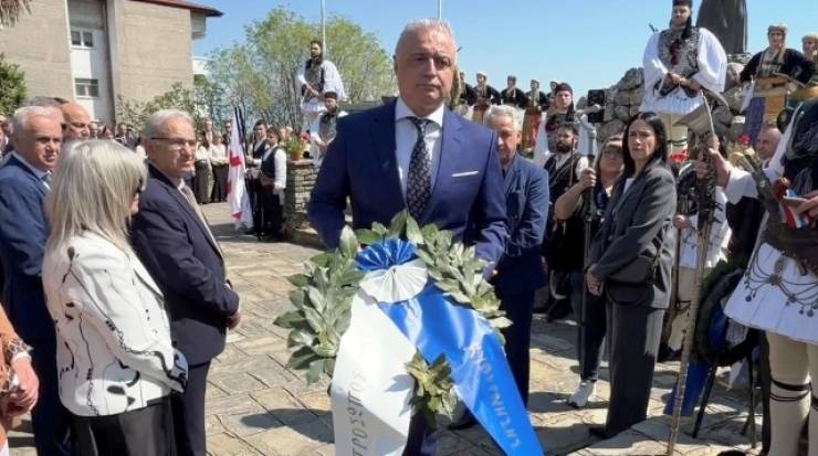 &Omicron; &Lambda;ά&zeta;&alpha;&rho;&omicron;&sigmaf; &Tau;&sigma;&alpha;&beta;&delta;&alpha;&rho;ί&delta;&eta;&sigmaf; &sigma;&tau;&iota;&sigmaf; &epsilon;&kappa;&delta;&eta;&lambda;ώ&sigma;&epsilon;&iota;&sigmaf; &mu;&nu;ή&mu;&eta;&sigmaf; &gamma;&iota;&alpha; &tau;&omicron; &Omicron;&lambda;&omicron;&kappa;&alpha;ύ&tau;&omega;&mu;&alpha; &tau;&eta;&sigmaf; &Nu;ά&omicron;&upsilon;&sigma;&alpha;&sigmaf;: &laquo;&Chi;&rho;έ&omicron;&sigmaf; &mu;&alpha;&sigmaf; &mu;&iota;&alpha; &iota;&sigma;&chi;&upsilon;&rho;ή &Epsilon;&lambda;&lambda;ά&delta;&alpha;&raquo;